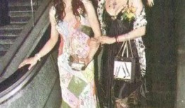 香港爆料杨怡生孩子视频,香港辣妈喜得贵子，温馨画面引网友热议